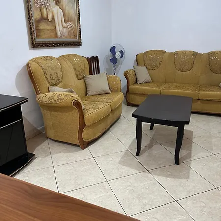 Tirana-center Skenderbeg * Tirana
